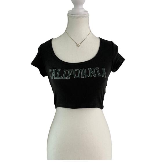 Bundle Of Two Cropped Cotton On Size XS Tops Fits great - Picture 2 of 7